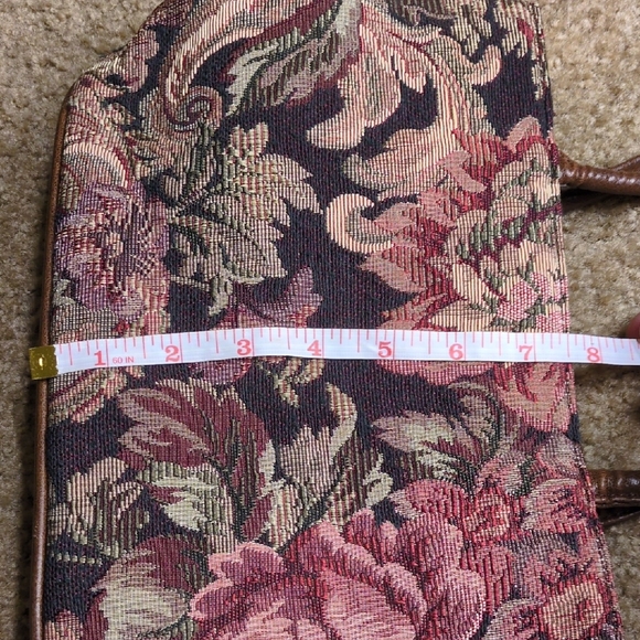 Bueno Floral Tapestry Tote - Pink and Brown - Picture 13 of 14